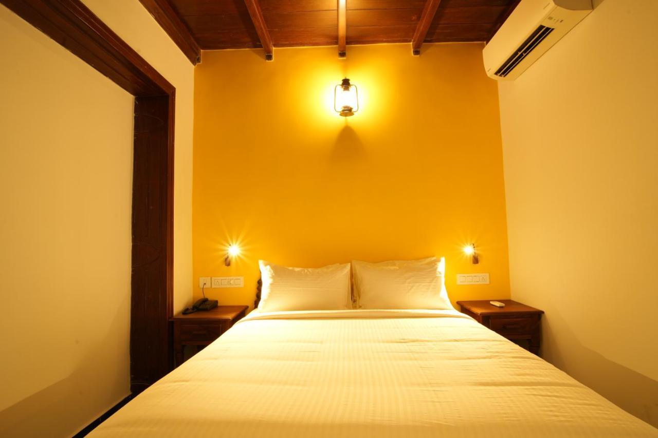 The Sunset Bay Hotell Fort Kochi Eksteriør bilde