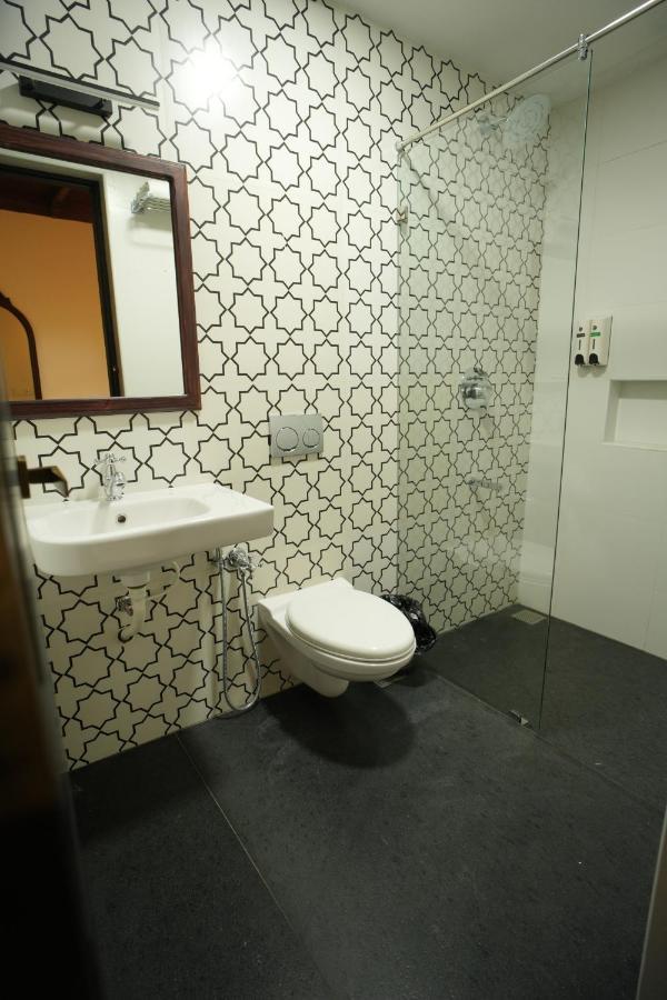The Sunset Bay Hotell Fort Kochi Eksteriør bilde