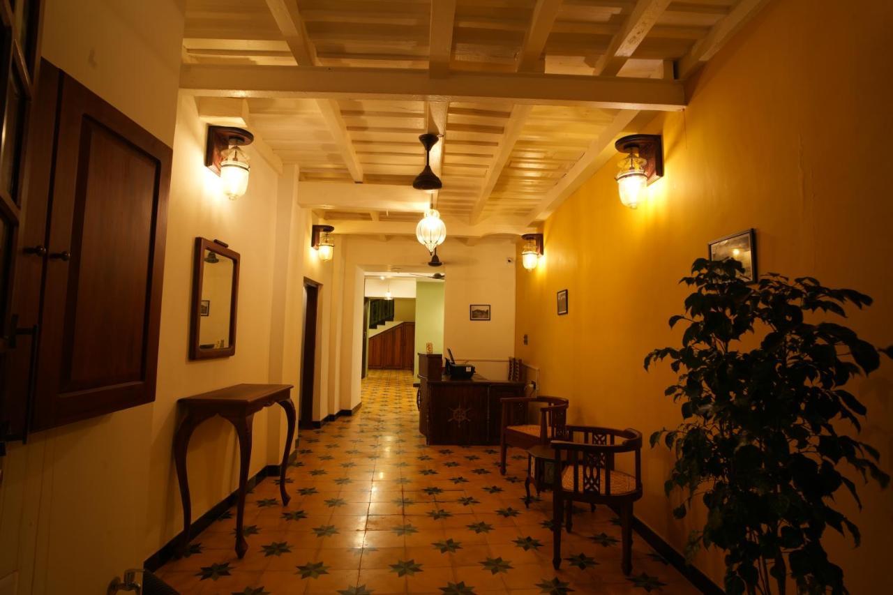 The Sunset Bay Hotell Fort Kochi Eksteriør bilde