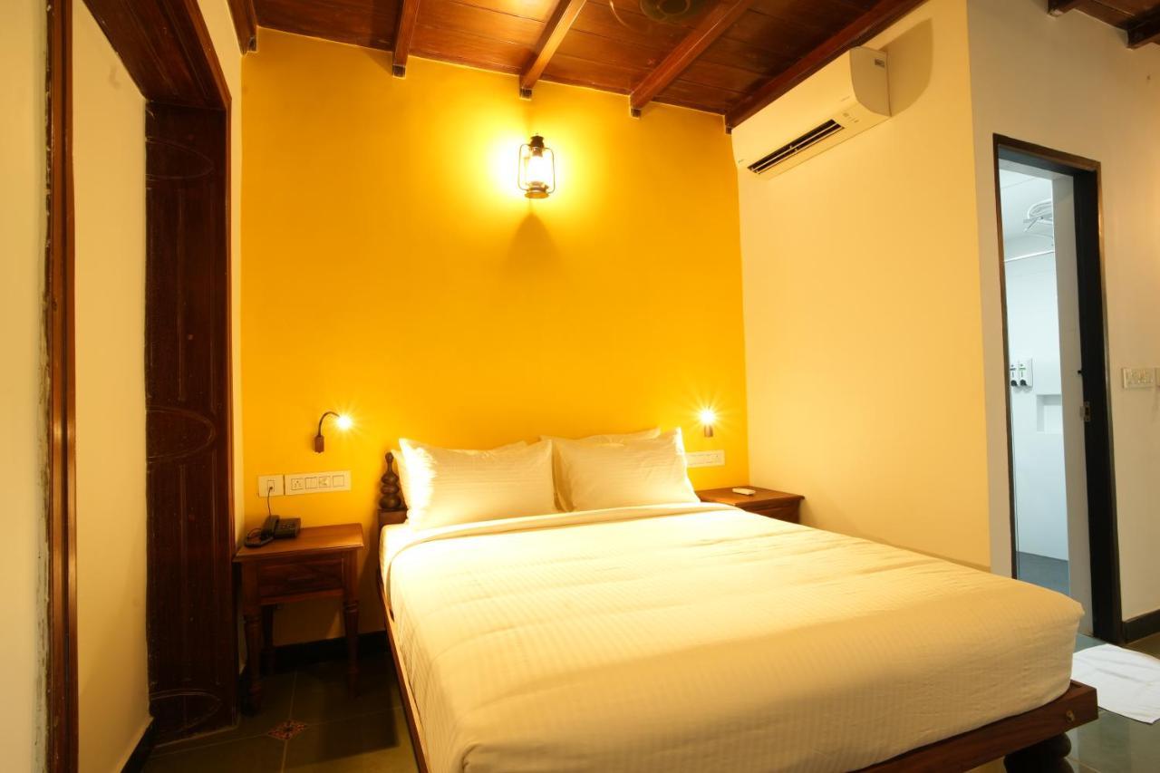 The Sunset Bay Hotell Fort Kochi Eksteriør bilde
